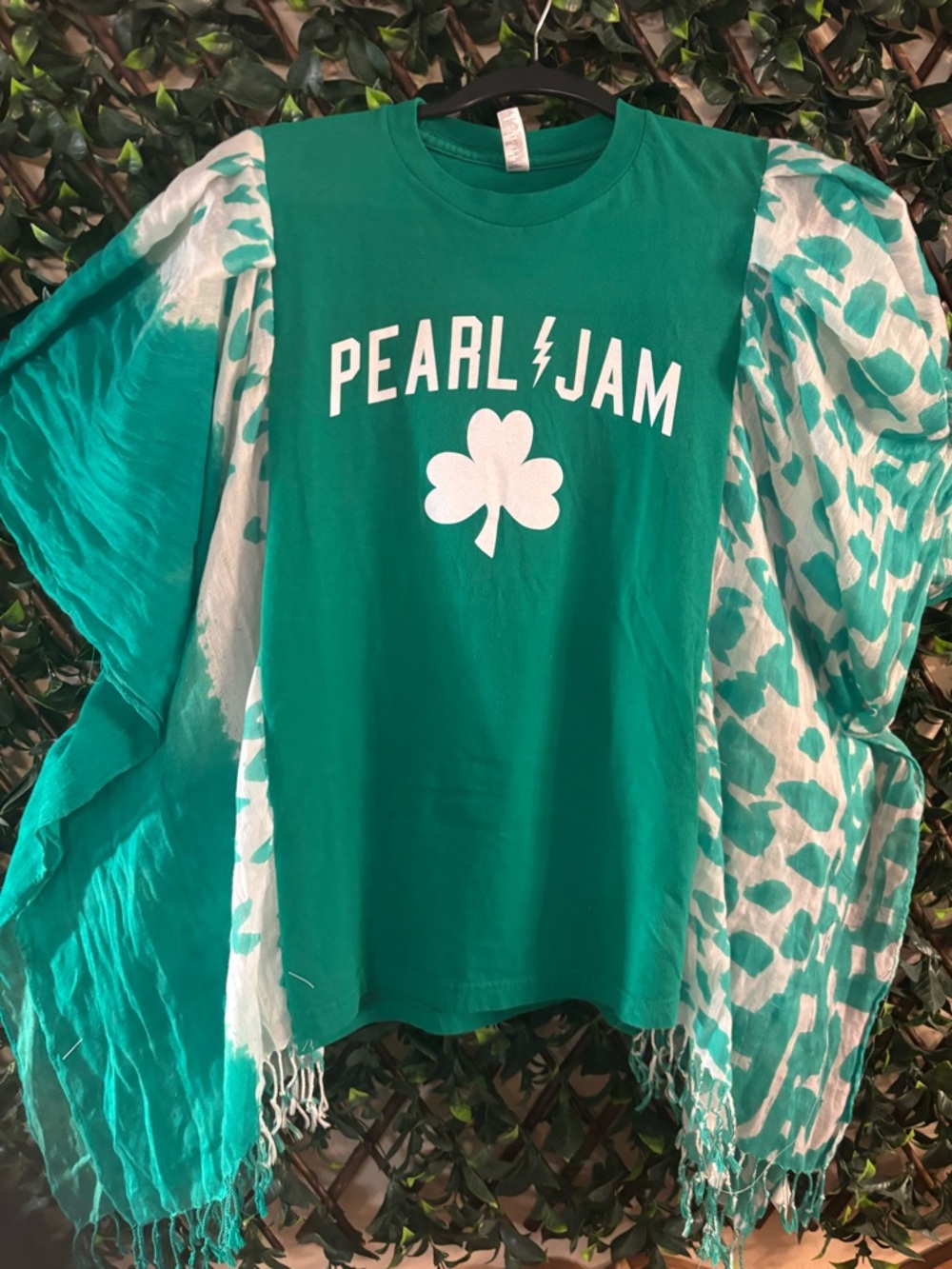 UPCYCLED one of a kind, PEARL JAM Lucky St Patrick’s Boston Music Poncho T Shirt